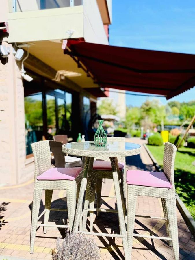 מלון היסריה Victoriya'S House מראה חיצוני תמונה
